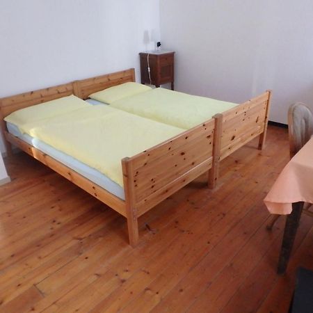 Hotel Garni Maggia Giumaglio 外观 照片