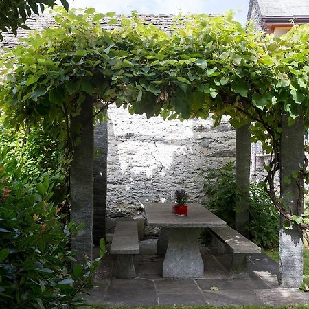 Hotel Garni Maggia Giumaglio 外观 照片