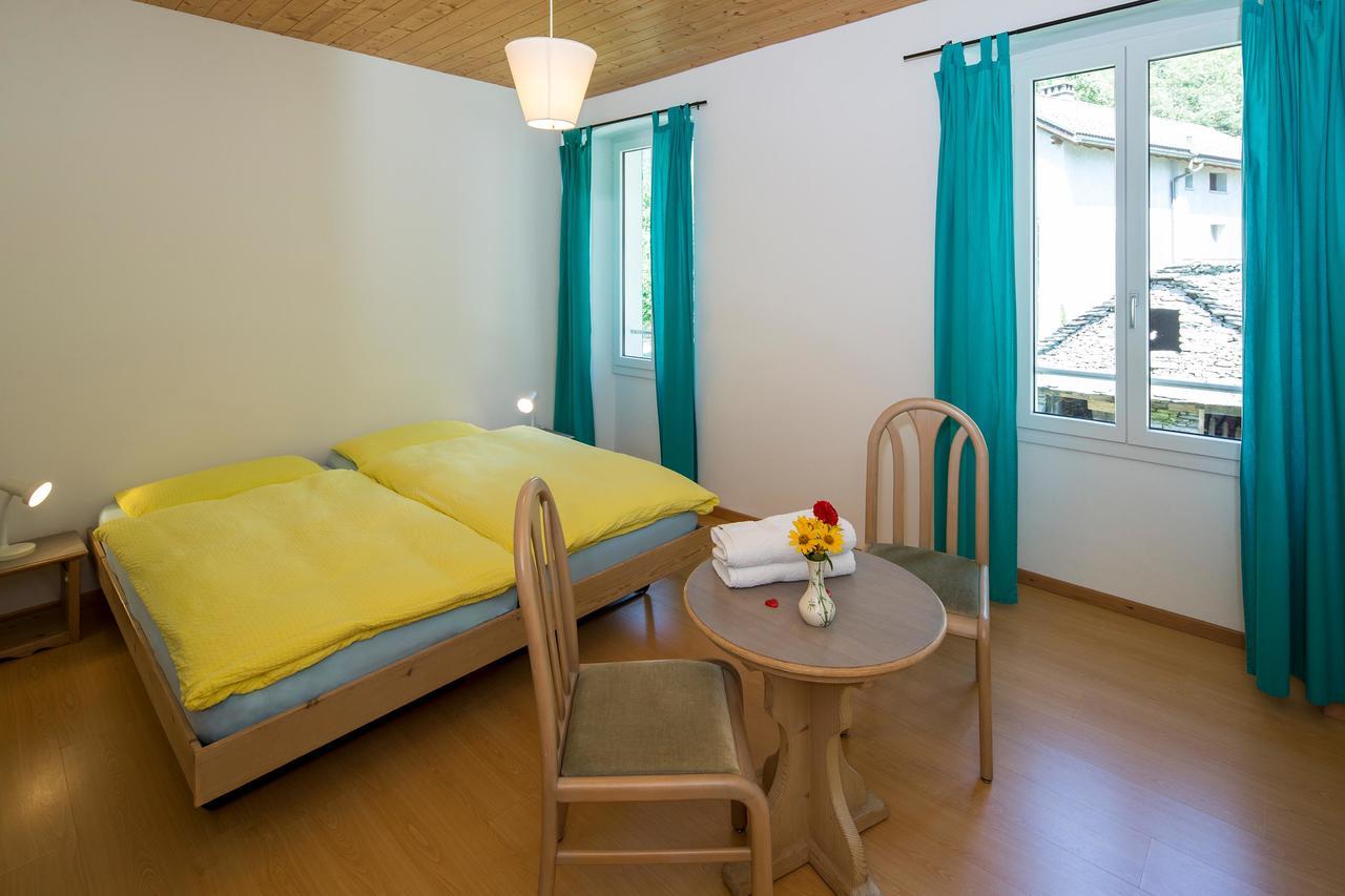 Hotel Garni Maggia Giumaglio 外观 照片