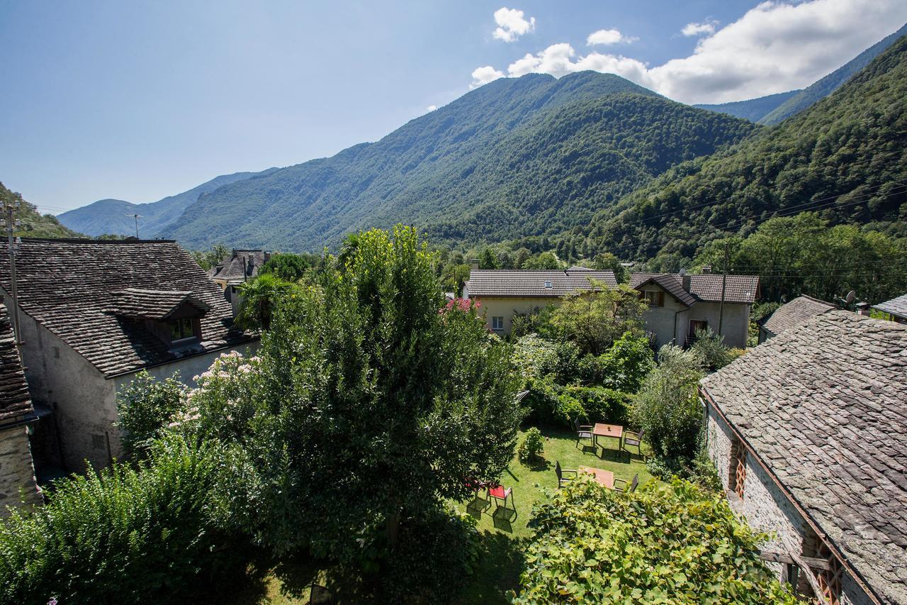 Hotel Garni Maggia Giumaglio 外观 照片